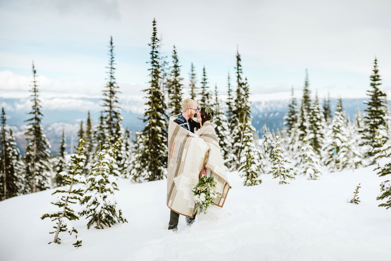 alpine-lakes-high-camp-winter-wedding-62 ALPINE LAKES HIGH CAMP WEDDING