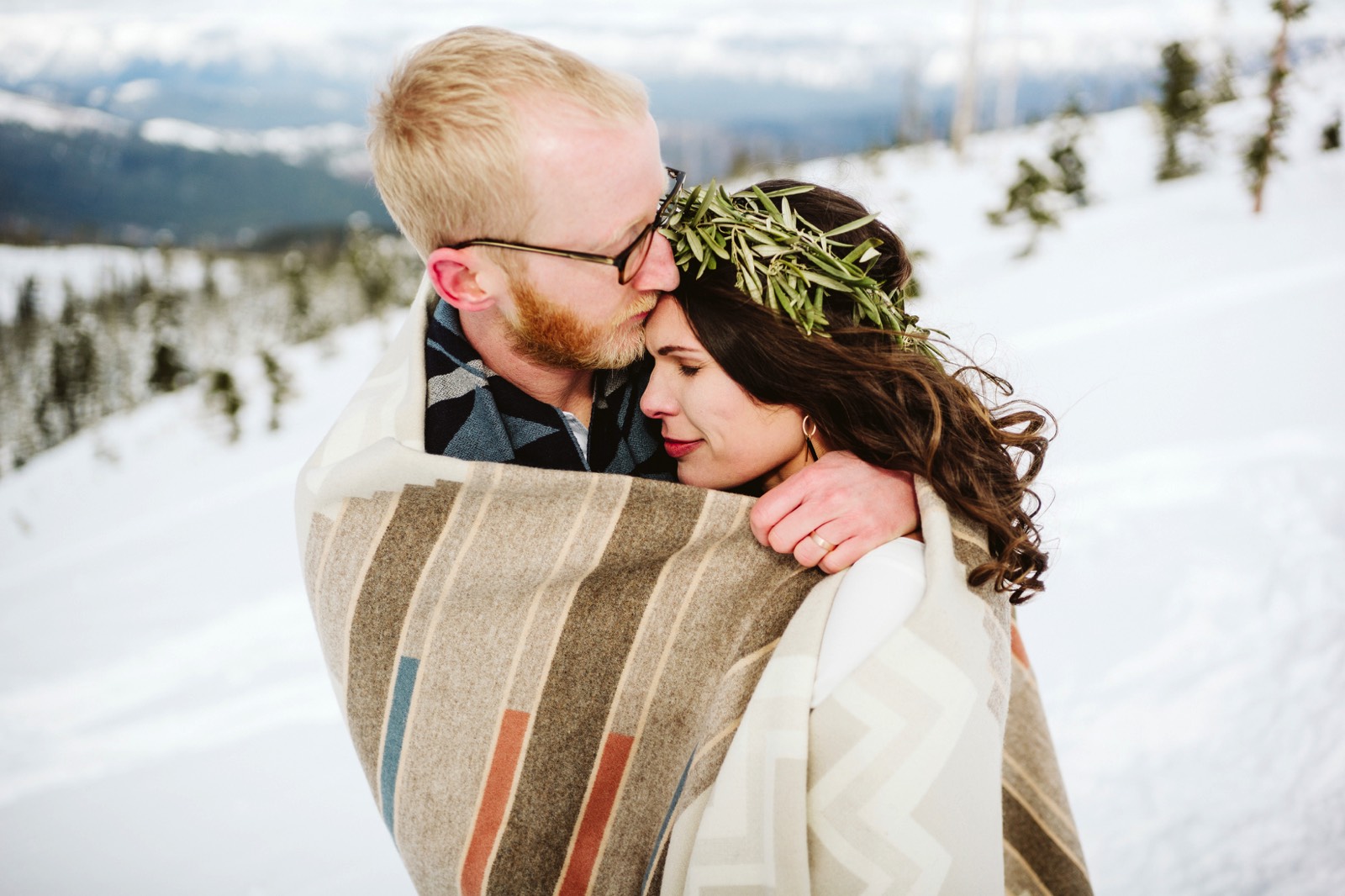 alpine-lakes-high-camp-winter-wedding-55 ALPINE LAKES HIGH CAMP WEDDING
