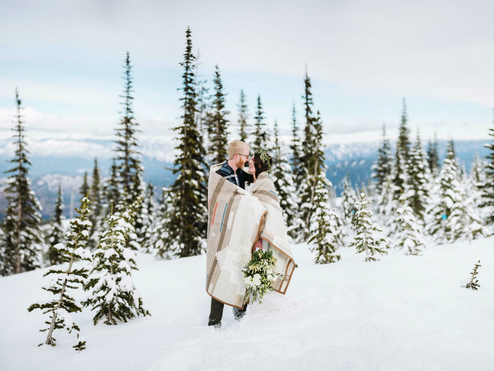 alpine-lakes-high-camp-winter-wedding-60 ALPINE LAKES HIGH CAMP WEDDING